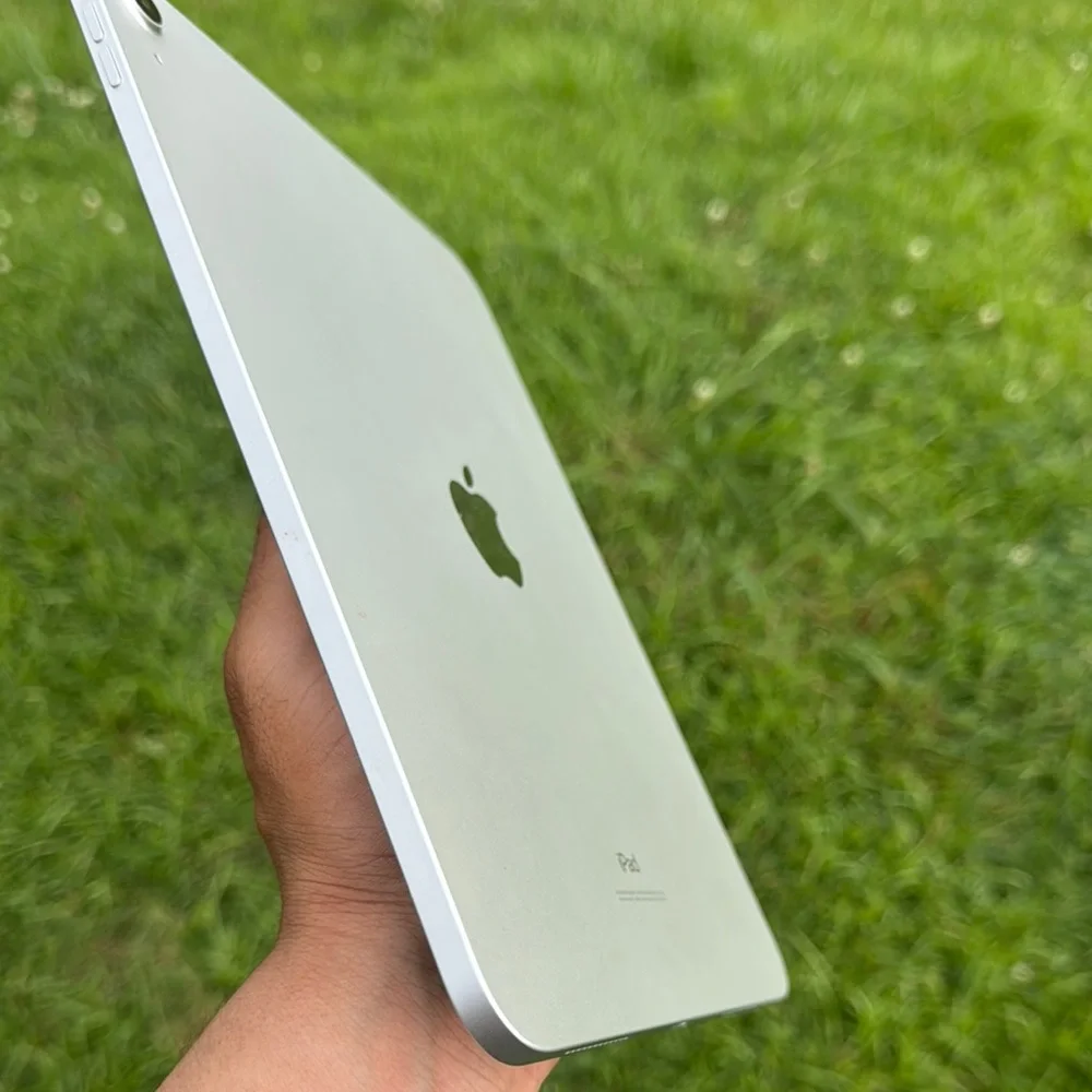 Apple discover elegance